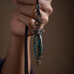 Xizang rahvuslikus stiilis Vajra Pestle taevahelmeste ripats meeste kaelakee ripats antiik ehted 1*5CM CM