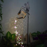 P&auml;ikesehaldja kastekannu valgustid vintage metallist aiakaunistus v&auml;litingimustes p&auml;ikeseenergia rippuv veekeetja valgus veekindel villa &otilde;ue kaunistus Fairy stand-colored light