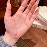 Elegantne korea tsirkoonist pisarkaelakee &ndash; l&auml;ikiv, mitmek&uuml;lgne, tippklassi rangluu disain naistele X1545 h&otilde;be