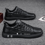 Meeste Vabaaja Jalan&otilde;ud Luksusbr&auml;ndi Mood Must Valge Tennised Meestele Hingavad Pehmed Jalutusk&auml;iguks Jalatsid Disainer Tennised 39