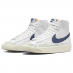 Nike Blazer Mid 77 W CZ1055-125 Diffused Blue - Jalgpallijalatsid - Must EU 36.5 valge