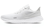 Nike Revolution 5 'Triple White' Naiste BQ3207-104 38