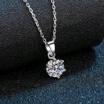 Uus Ehtne 3 Karaadine Moissaniidi Kaelakee Ripats Naistele Teemant 18K Valge Kuld Plakeeritud 925 Sterling H&otilde;be Pulmakaelaehted 0.5ct