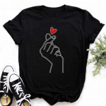 Maycaur New Finger Heart T-s&auml;rk Naiste topid Korea Ulzzang Graphic Tees Naiste Moodsad Naiste T-s&auml;rgid 90ndate T&uuml;drukute Must S&auml;rk S