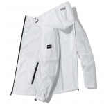 P&auml;ikesekaitse R&otilde;ivad Meeste Nahast Trenchcoat Suvine Korea Versioon Trendikas L&auml;bipaistev Jakk &Otilde;huke Mantel M valge