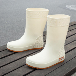 Naiste keskmise s&auml;&auml;rega vihmakummikud Soojad pealiskingad Veekindlad V&auml;litingimustes Libisemiskindlad Kulumiskindlad Moekad K&otilde;igega Sobivad Vihmakummikud 36