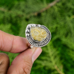 T&auml;nup&uuml;ha pakkumine 925 h&otilde;be pirnikujuline fossiilkorallkivi lubaduse solitaire s&otilde;rmus Adjustable