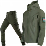 Military Shark Skin Soft Shell &uuml;likonnad meestele taktikalised tuulekindlad veekindlad jakid Meeste armee lahingup&uuml;ksid + meeste kapuutsiga matkamantlid M armee roheline v&auml;rv