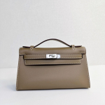 Kaili koti tippkihist valmistatud kiirnahast &otilde;la-crossbody kott poolk&auml;sitsi valmistatud nahast k&auml;epidemetega minikettkott naistele With pig nose steel chain