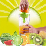 1 tk Plastikust k&auml;sitsi pressitud apelsini sidrunimahla pressimismasin tsitrusviljamahlapress