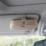 V&auml;rviline My Life prillide &uuml;mbris Korralduskarp p&auml;ikeseprillide hoidja hoiutaskud Nissan X-trail Qashqai Murano Sunny Juke'ile Single Buckle Gray