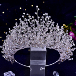 Pruudijuuksed Ehted Rhinestone'i juuste aksessuaarid Juuksepael Pulmapeakatted Peapael Crown Queen Brides Tiara