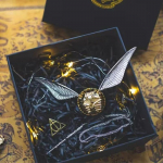 Golden Snitch ehtekarbi korraldaja s&otilde;rmusekarbi pakkumine pulma suveniirid loomingulised ehtekarbid hoiustamine t&uuml;druks&otilde;brale s&uuml;nnip&auml;evakingitus Silver Wings A
