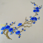 Talvise ploomi&otilde;ie tikandiplaaster cheongsamile - isetehtud triigitav hiina stiilis 15X36 cm