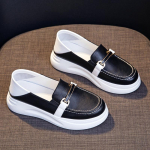 Naiste ehtsast nahast valged slip-on mokassiinid - 2025 kevadkollektsioon, paks tald, vabaaja, k&otilde;rgust lisavad kahesuunalised Size 34 must