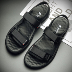 Mood 2025 Suvi Uued Disainer Vaba&otilde;huspordi Sandaalid Meestele Mood Vabaaja Must Libisemiskindel Pehme Tald ja Hingavad Rannajalatsid Mees 44