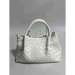 Ehtne Nahk Kootud Koppkott Crossbody &Otilde;lakott Naistele 2025 Stiilne Igap&auml;evaseks Kasutamiseks Keskmine Suurus 24 x 12 x 15 cm valge
