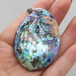 Looduslik Abalone Shell P&auml;rlmutter ripats Mood Munakujulised Karbid Amuletid ehete valmistamiseks DIY Unisex kaelakee tarvikud K&auml;sitsi valmistatud k&auml;sit&ouml;&ouml; 40x58mm