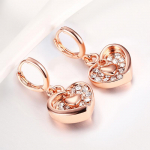 925 h&otilde;bedane s&uuml;da Aaa tsirkoonroosist kullast k&otilde;rvar&otilde;ngas naistele pulmaehted kingitused