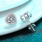 D v&auml;rvi S&uuml;damel&otilde;ikega 2 kat Moissanite n&ouml;&ouml;pk&otilde;rvar&otilde;ngad naistele Valge kullaga kaetud k&otilde;rvaklapid 100% 925 sterling h&otilde;bedast pulmaehted GRA 1CT