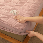 Puuvillane paks madratsikate Tepitud madrats Portector Topper Pad Antibakteriaalne libisemisvastane voodikatted Pehme voodipesu Sisseehitatud lina Only 2pcs Pillowcase