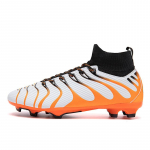 35&ndash;45 meeste k&otilde;rgekvaliteedilised suurte k&uuml;&uuml;ntega jalgpallijalatsid Libisemis- ja kulumiskindlad TPR tehislikud Corthiro v&auml;lisjalgpallijalatsid lastele 37