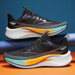 Suvised uued kerged jooksujalatsid tossud hingavad pehme tallaga &otilde;pilaste kingad kerged jooksujalatsid Flyknit meeste kingad 39