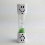 Loominguline multifilm, laste hambaharja mitmev&auml;rviline 3-minutiline liivakell, klaaskell, naeratus, taimer v&auml;ike kingitus 1Pcs punane