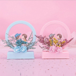 Paaride &ouml;&ouml;valgus &uuml;mmargune muusikakast &otilde;pilastele Muusikakell Kodukaunistamine paaridele kingitus