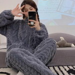 Vabaaja Soe Korallfliisist Pidžaama Paks Žakaarmustriline Flanell Naiste Talvine K&otilde;rge Kaelusega Magamisriided P&uuml;kskost&uuml;&uuml;mid Koduriietus Loungewear M