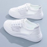 Little White Shoes Naiste suvi 2023 Uued v&otilde;rkkingad hingavad v&otilde;rkkingad mitmek&uuml;lgsed &otilde;hukesed vabaaja jalatsid paksu tallaga 35