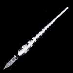 Isetehtud k&auml;sit&ouml;&ouml;maali kingituseks kastetavad t&auml;itesulepead kastmispliiatsi klaasit&auml;ite tint roosa