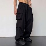Meeste cargo p&uuml;ksid mitme taskuga, oversized, &uuml;hev&auml;rvilised, elastne, k&otilde;rge v&ouml;&ouml;koht, s&uuml;gava vahega, pahkluuni kinnitatud, pehmed, hingavad, hip-hop L must