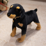 Elutruu koera pehmem&auml;nguasi 70 cm Hiiglaslik Realistlikud Loomad T&auml;idisega Rottweiler koer Pehmem&auml;nguasjad Kodu Kaunistus Kingitus Lastele