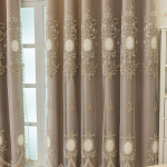 Luksuslikud Euroopa Kahekihilised Jacquard Blackout Kardinad Elutuppa v&otilde;i Magamistuppa - Pehme T&uuml;lli Tekstuur, P&otilde;randast Laeni Disain. Width 1.25m Height 2.4m per Piece