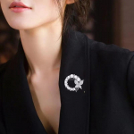 Uus Rhinestone'i kampsuni klamber klambriga, sulamist keebipandlaga, kraeklambriga, salliklambriga, Euroopa ja Ameerika v&ouml;&ouml;koha klambriga, fikseeritud pross One Size