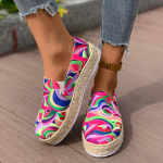 Naiste etnilised vikerkaarekujulised l&otilde;uendist kingad S&uuml;gis Uued igap&auml;evased naiste lamedad kingad &uuml;mmarguse varbaga mitmev&auml;rvilise tr&uuml;kiga n&ouml;&ouml;riga tossud 43