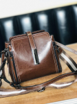 Vahatatud t&auml;isnahast &otilde;lakott - Ruumikas naiste crossbody kott-tote, Mitmek&uuml;lgne minimalistlik v&auml;ike &auml;mberkott 19.5 x 11 x 19 cm kohv