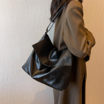 Naiste luksuslikud pehmest nahast &otilde;lakotid Casual Trend Crossbody kott Solid Black Lady k&auml;ekotid Unikaalse disainiga suur k&auml;ekott