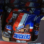 Mars Snickers Fun Size piima&scaron;okolaadikompvekibaaride segu 1360g One thing
