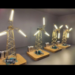 Isetegemise t&ouml;&ouml;stusliku tuuleturbiini lamp lauapealne p&ouml;&ouml;rlev raudtorni loominguline lamp plaanilaud dekoratsioon China Mainland