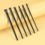 Looduslikud silmameigipintslid must