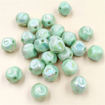 UV-kattega Aurora Magic V&auml;rvilised materjalid Loomingulised 5 tk vormitud lahtised helmed Meteoriidist DIY Aksessuaarid Akr&uuml;&uuml;list k&auml;ev&otilde;ru kaelakee k&auml;sitsi valmistatud v&otilde;lusid roheline