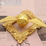 Golden Snitch ehtekarbi korraldaja s&otilde;rmusekarbi pakkumine pulma suveniirid loomingulised ehtekarbid hoiustamine t&uuml;druks&otilde;brale s&uuml;nnip&auml;evakingitus Gold Wings B