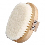 P&ouml;&ouml;gipuidust k&auml;epidemega vannihari, pehme nailonharjastega, &otilde;rnalt kooriv rippuv disain