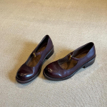 Ehtne nahk~ Retro &uuml;mmarguse ninaga Briti stiilis v&auml;ikesed nahast kingad Mary Jane kingadega Naiste ehtne nahk paksude kontsadega kerge suuga &uuml;hed kingad 39 tumepunast v&auml;rvi