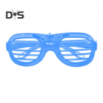 Lastele pimedas helendavad prillid 3 valgusrežiimi valgustavad raamid Patareitoitel s&uuml;damekujulised Cosplay s&uuml;nnip&auml;evapeo fotorekvisiidid LED-prillid O