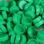 V&auml;rvilised plastpudelikorgid DIY projektide ja loominguliste k&auml;sit&ouml;&ouml;de jaoks