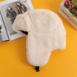 Rikkalikult k&otilde;rvaklappidega s&otilde;jav&auml;em&uuml;ts (Elevandiluu) / Talvine trapperim&uuml;ts