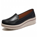 Kerged slip-on pehmed 42 kiiluga mokassiinid naistele libisemiskindlad kingad kevadiseks kandmiseks ehtsast nahast paksude talladega vabaajajalatsid naistele 35 must